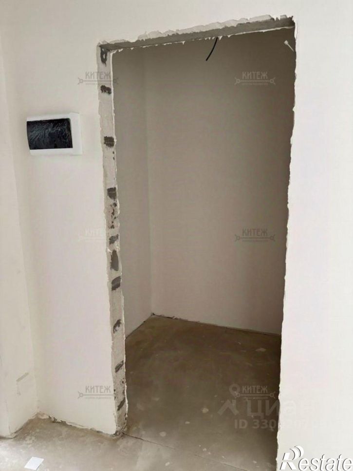 3-комн квартира улица Первых Коммунаров, 18,  д. 18