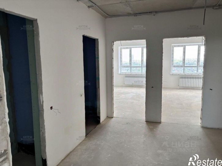 3-комн квартира улица Первых Коммунаров, 18,  д. 18