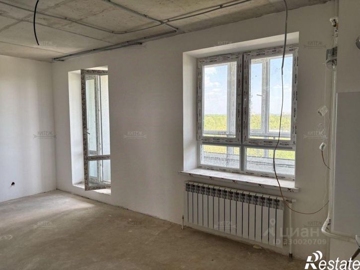 3-комн квартира улица Первых Коммунаров, 18,  д. 18