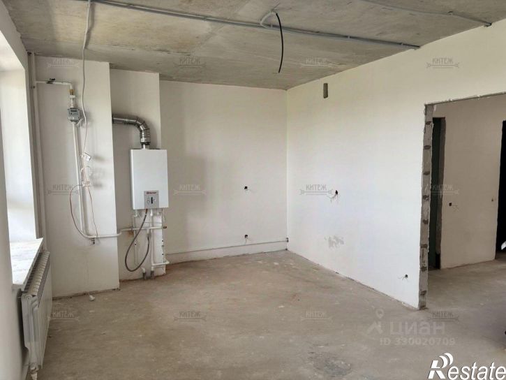 3-комн квартира улица Первых Коммунаров, 18,  д. 18