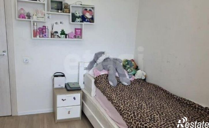 3-комн квартира ул Спартака, 15,  д. 15