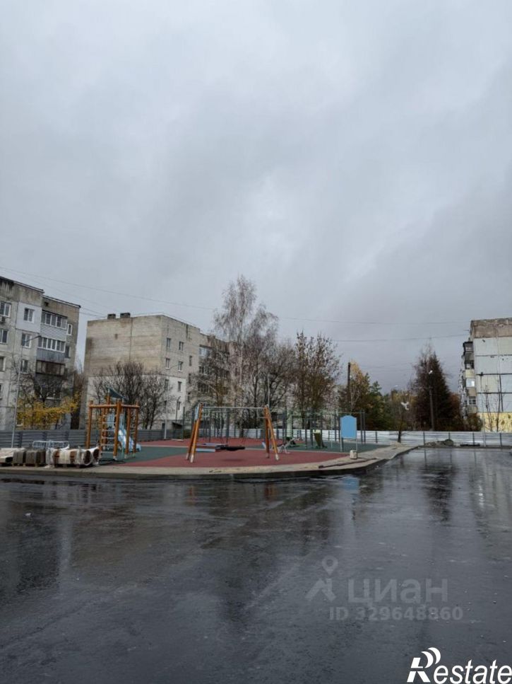2-комн квартира улица Первых Коммунаров, 18,  д. 18