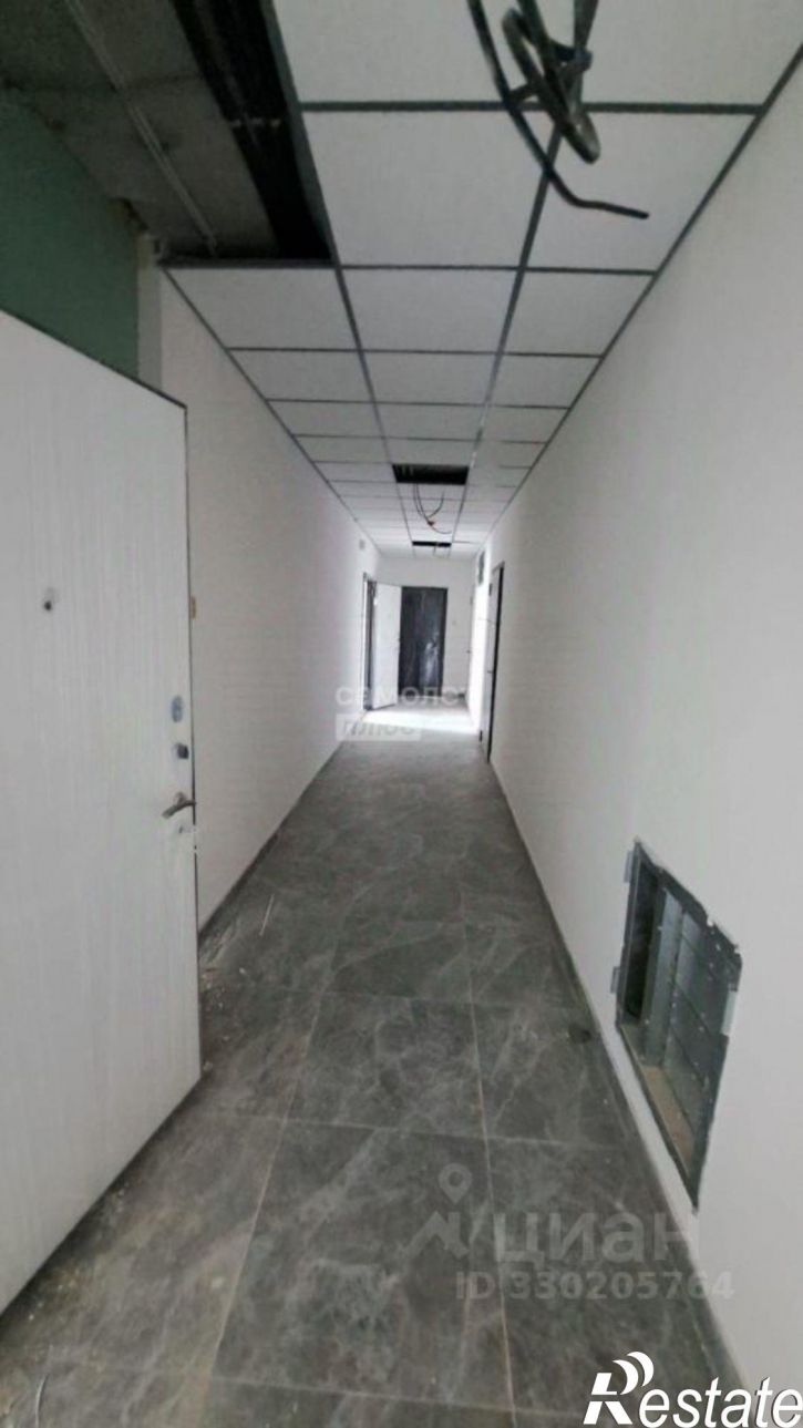 3-комн квартира улица Адмирала Сенявина, 1,  д. 1