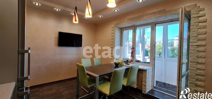 2-комн квартира ул Космонавта Комарова, 33,  д. 33