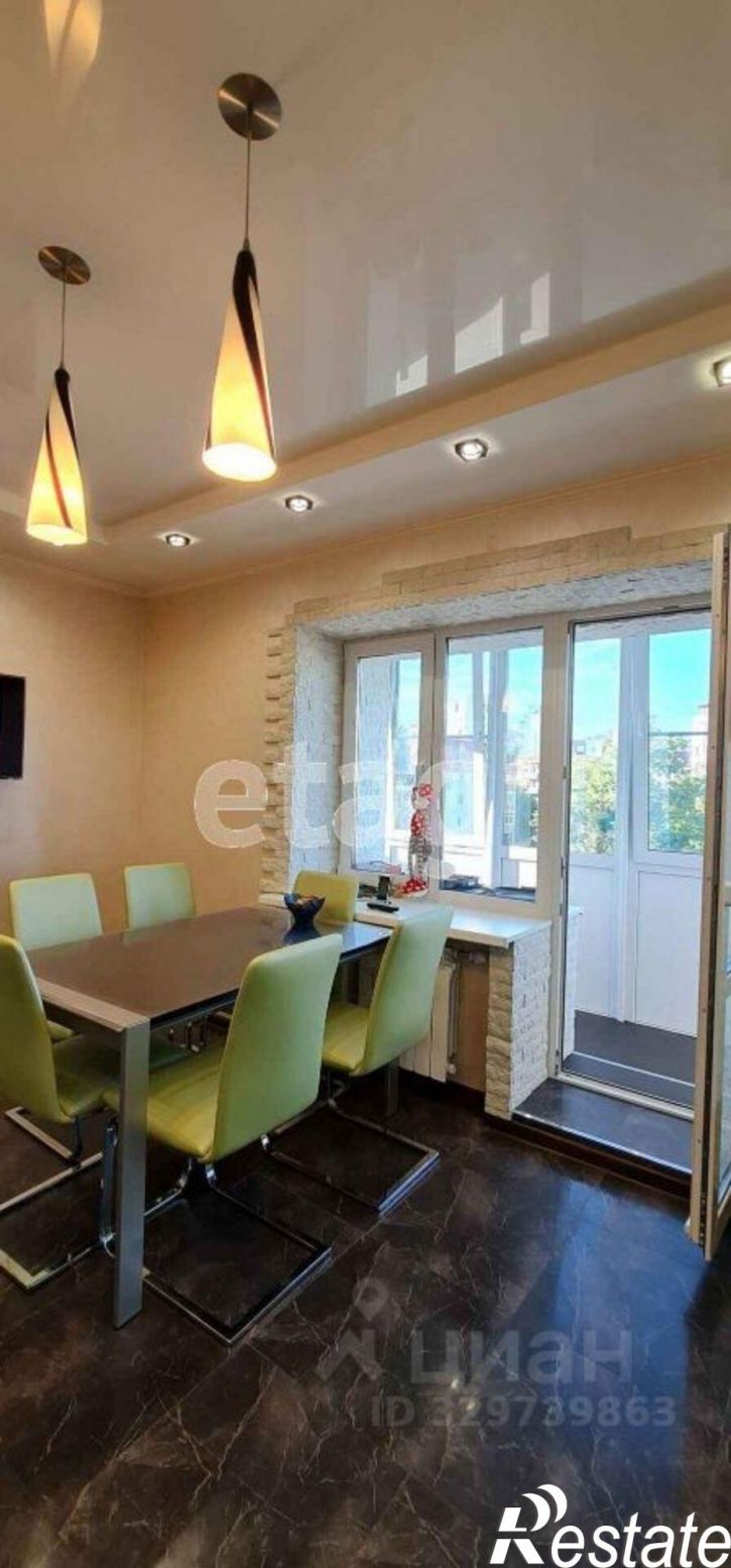 2-комн квартира ул Космонавта Комарова, 33,  д. 33