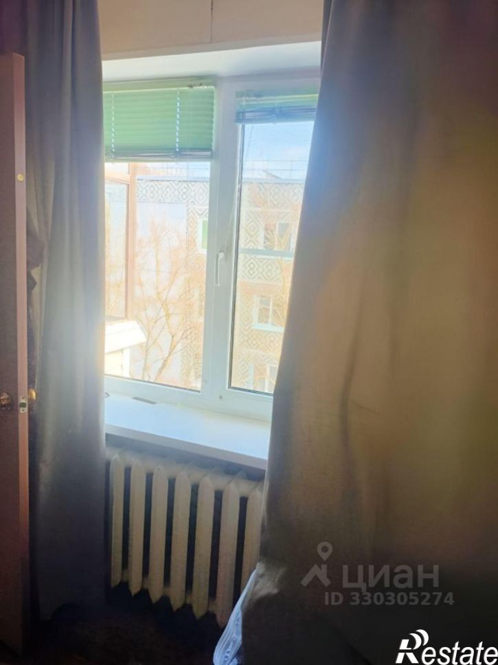 3-комн квартира Хрустальная улица, 50,  д. 50