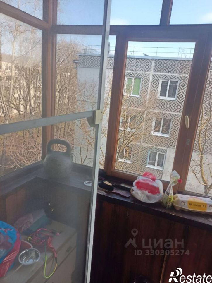 3-комн квартира Хрустальная улица, 50,  д. 50