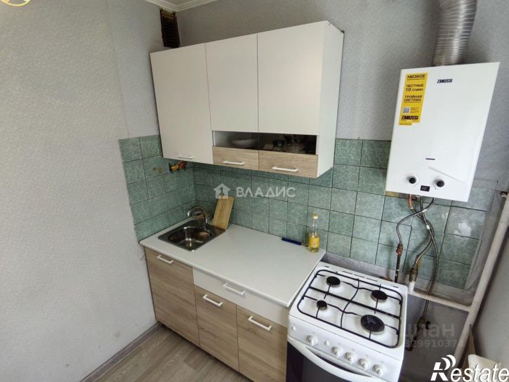 2-комн квартира Московская улица, 240 к1,  д. 240 к1