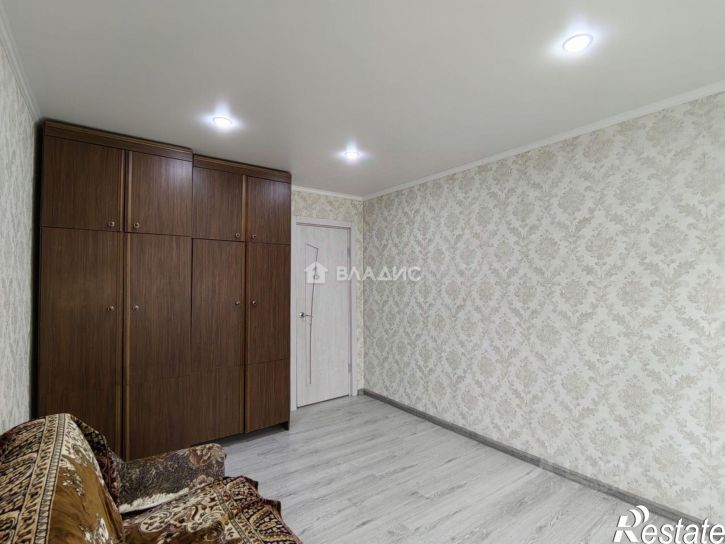 2-комн квартира Московская улица, 240 к1,  д. 240 к1