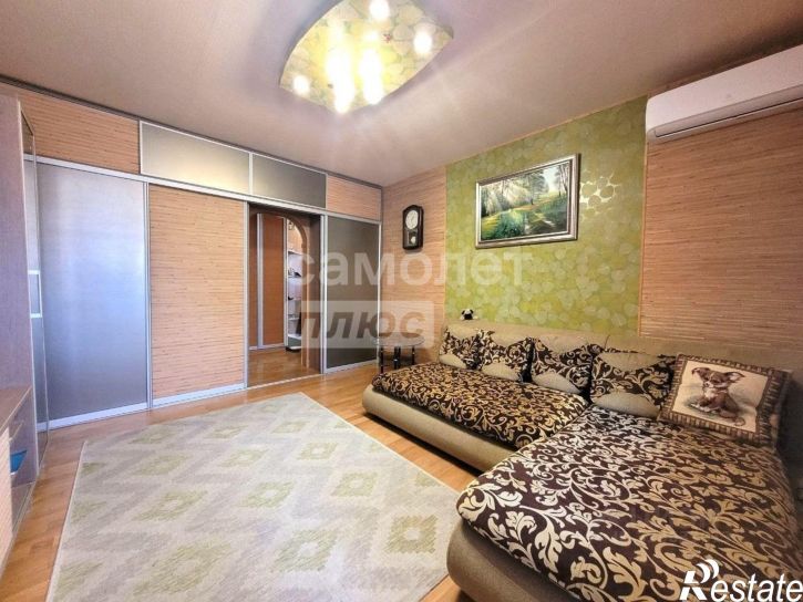 3-комн квартира улица Вишневского, 16,  д. 16