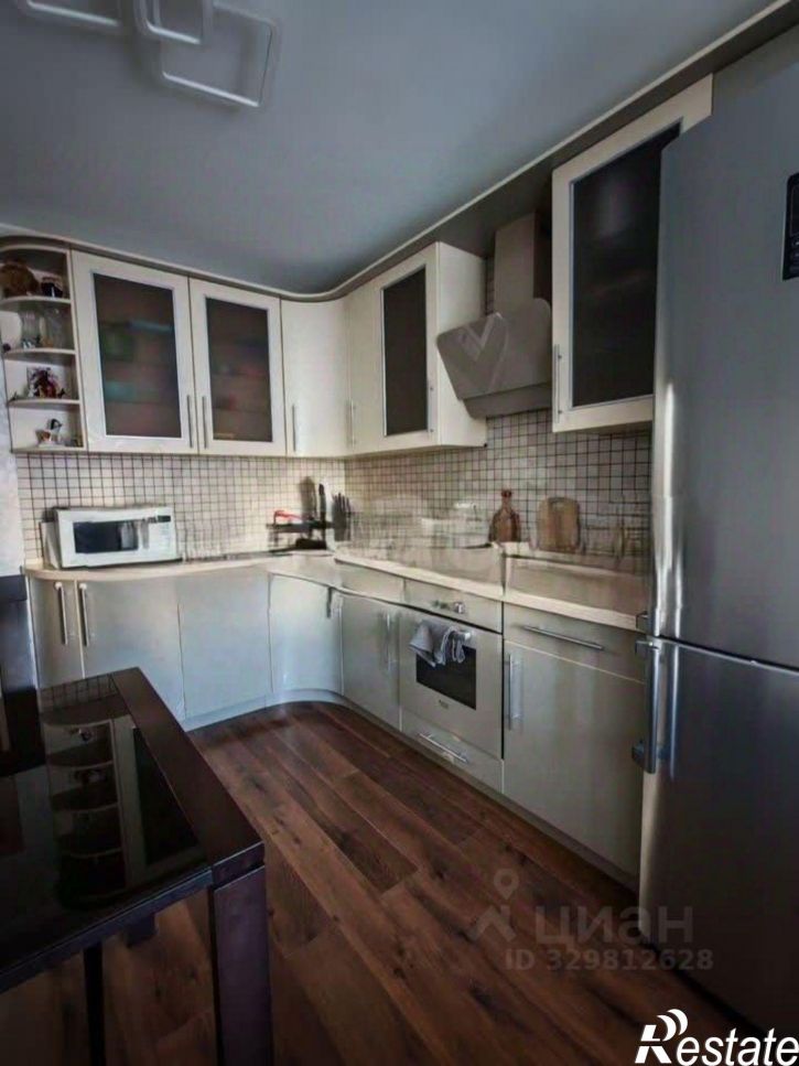 3-комн квартира улица Гурьянова, 73,  д. 73