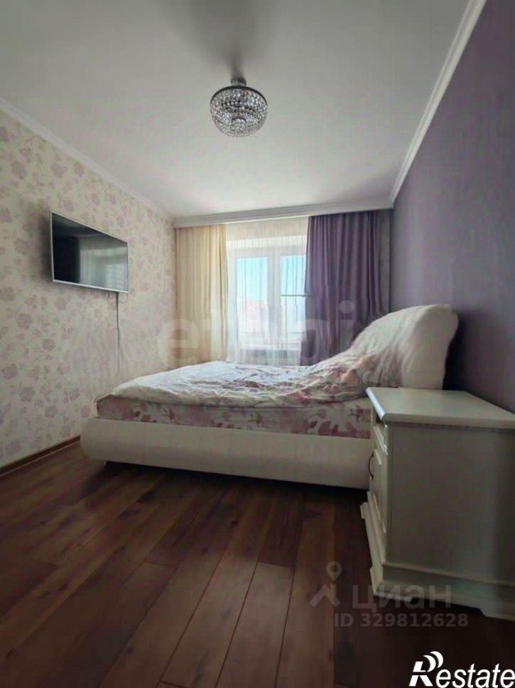 3-комн квартира улица Гурьянова, 73,  д. 73
