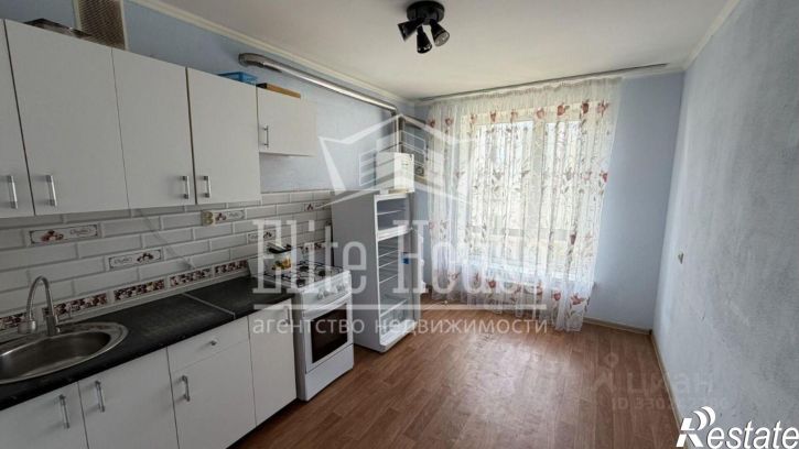 1-комн квартира улица Петра Тарасова, 27,  д. 27