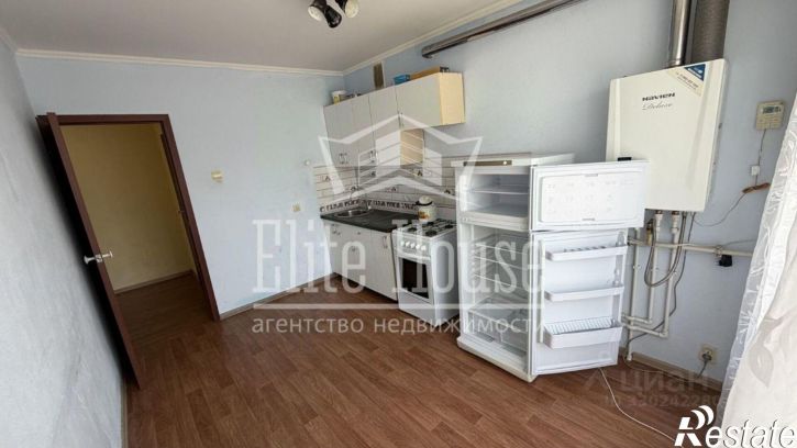 1-комн квартира улица Петра Тарасова, 27,  д. 27