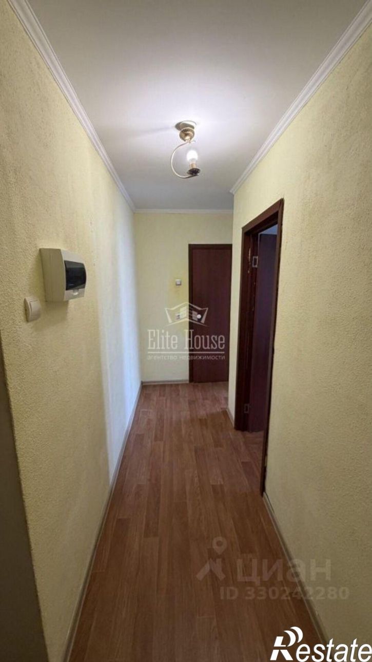 1-комн квартира улица Петра Тарасова, 27,  д. 27