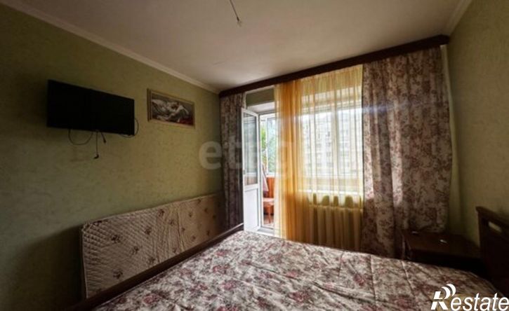 2-комн квартира улица Гурьянова, 57 к4,  д. 57 к4
