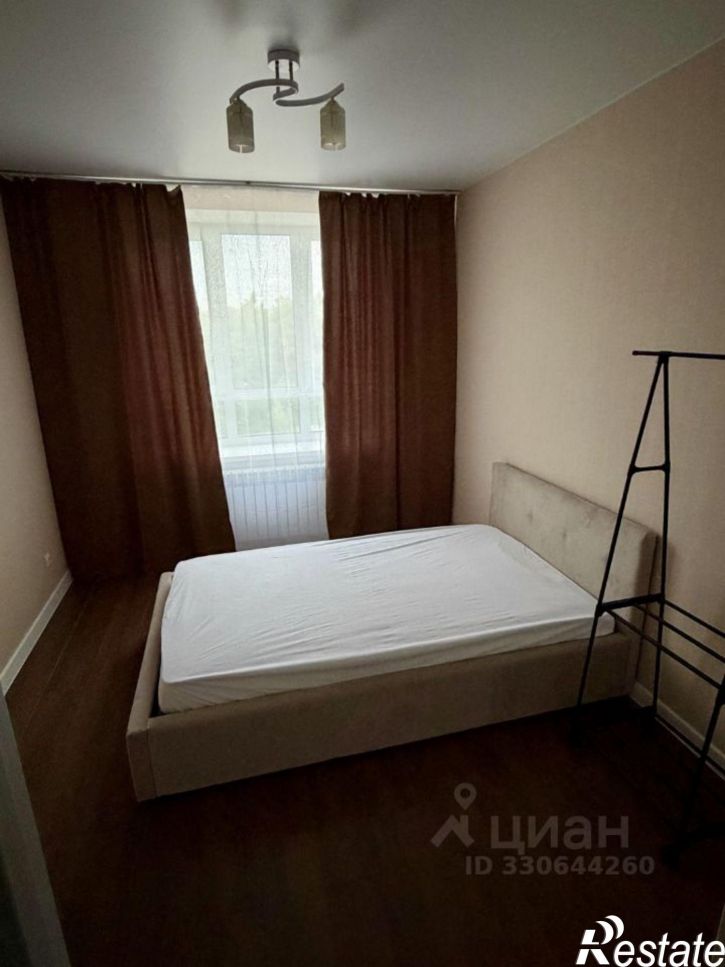 2-комн квартира улица Первых Коммунаров, 18,  д. 18