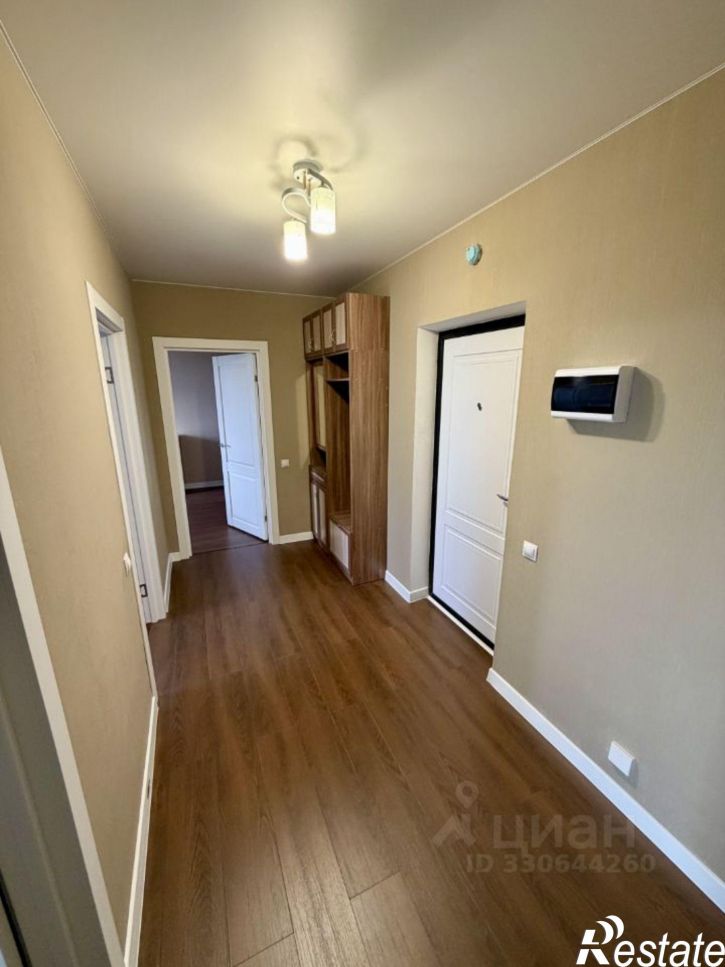 2-комн квартира улица Первых Коммунаров, 18,  д. 18