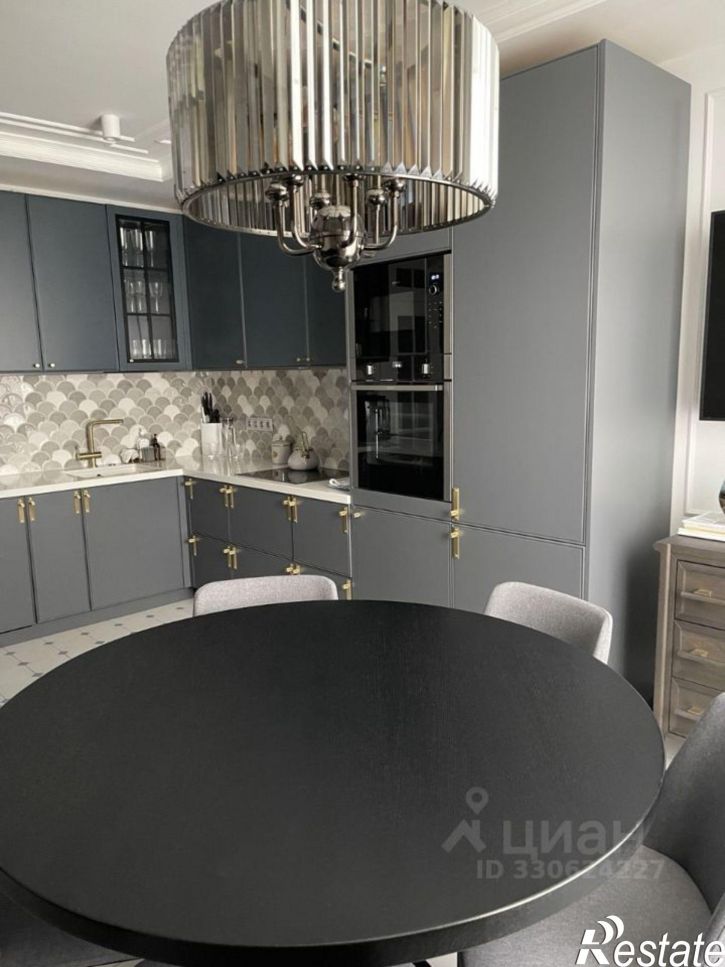 4-комн квартира улица Циолковского, 34,  д. 34