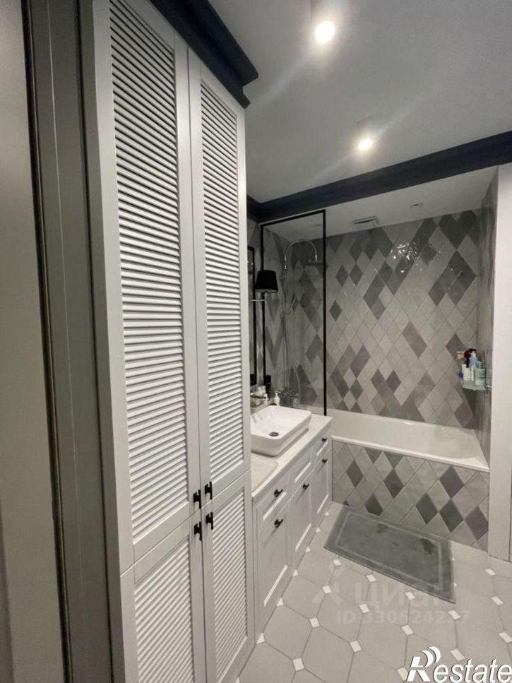 4-комн квартира улица Циолковского, 34,  д. 34