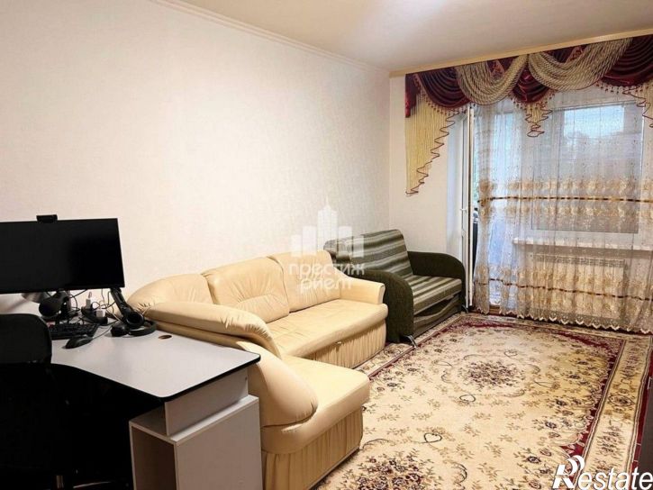 2-комн квартира б-р Моторостроителей, 21,  д. 21