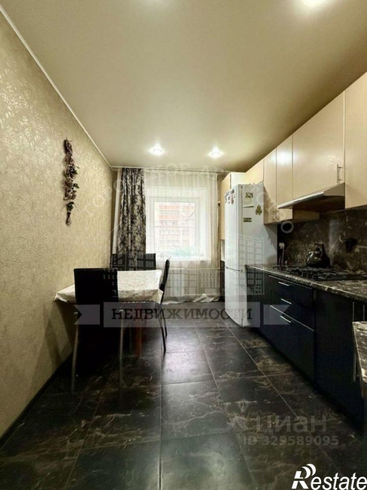 4-комн квартира б-р Моторостроителей, 12а,  д. 12а