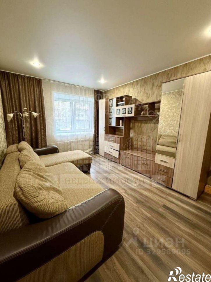 4-комн квартира б-р Моторостроителей, 12а,  д. 12а