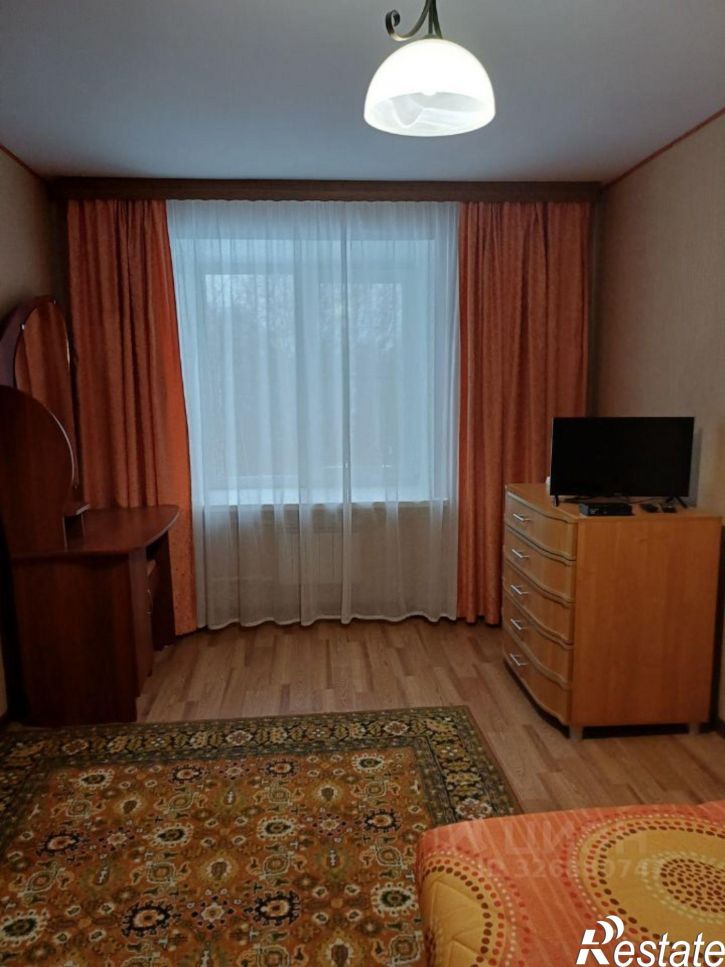 4-комн квартира ул Первых Коммунаров, 14,  д. 14