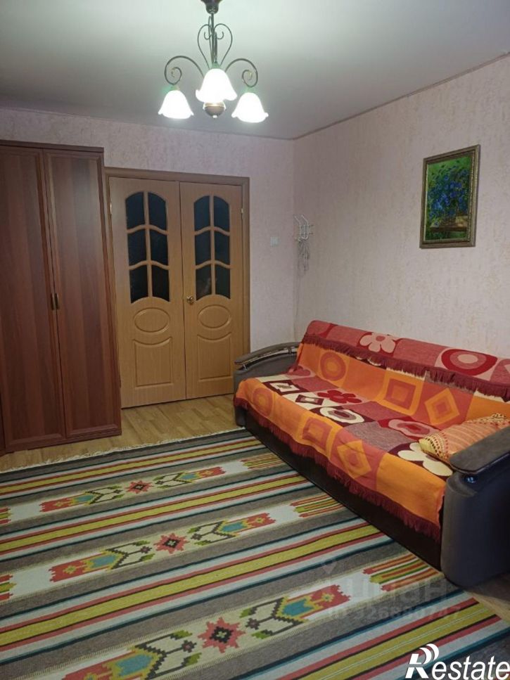 4-комн квартира ул Первых Коммунаров, 14,  д. 14