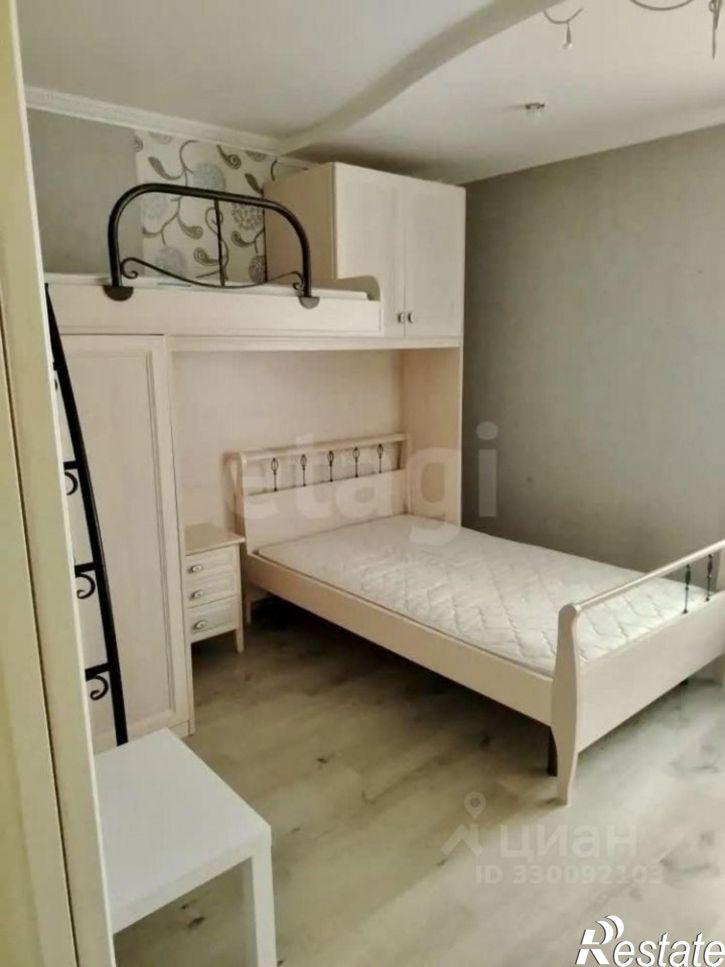 3-комн квартира Тульская улица, 34/2,  д. 34/2