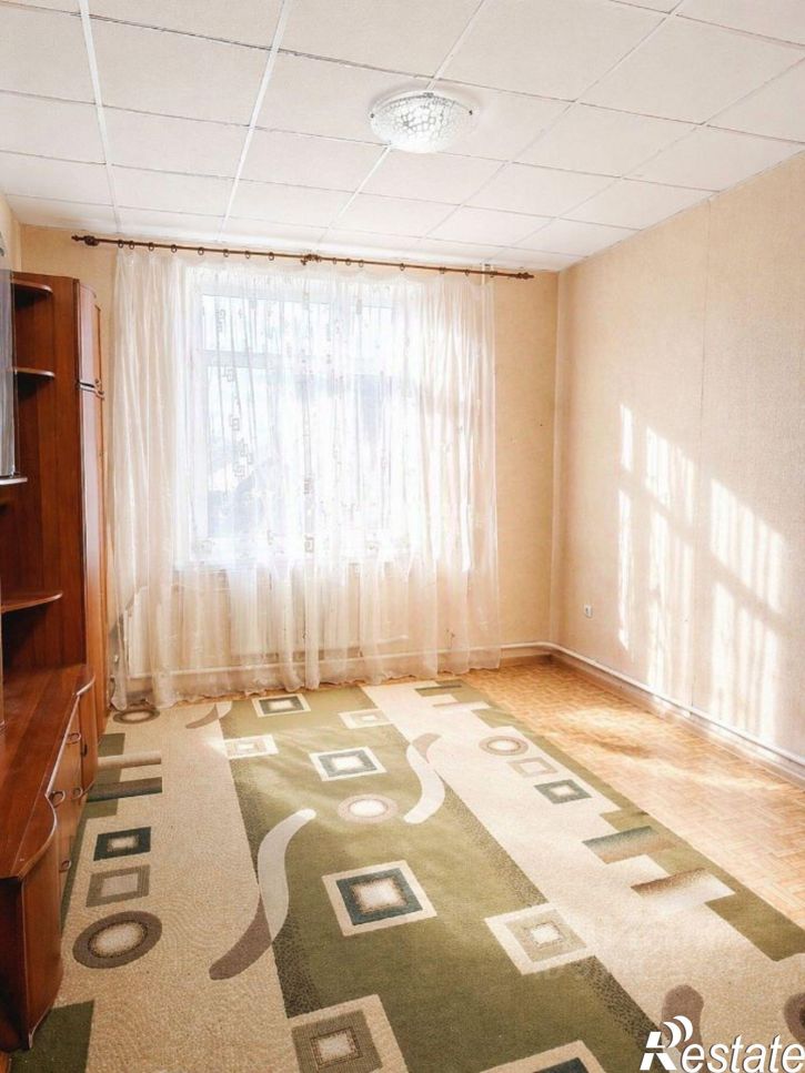 4-комн квартира Школьная улица, 4,  д. 4