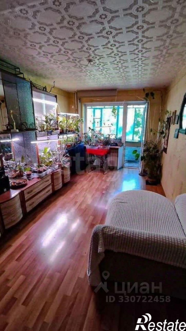 3-комн квартира ул Суворова, 54,  д. 54