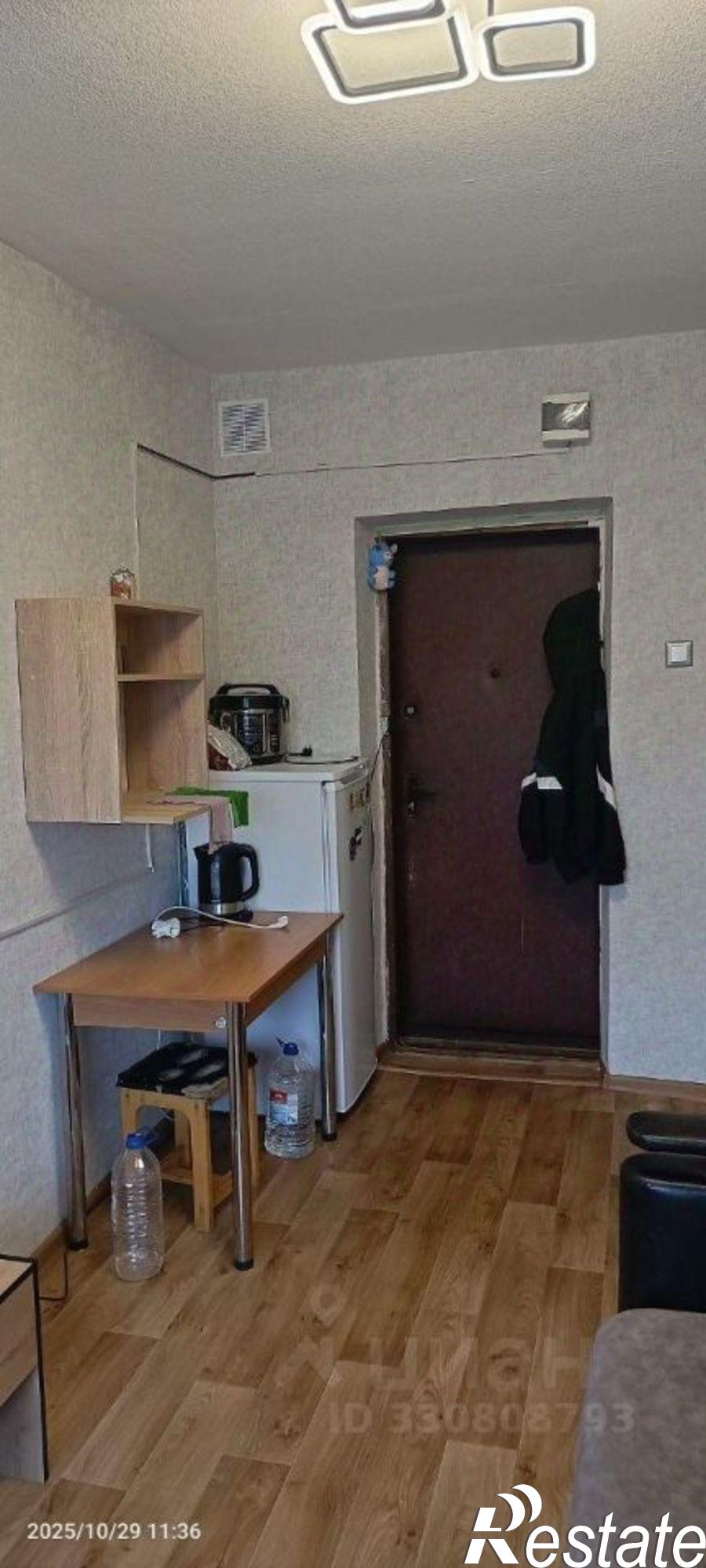 Купить комнату за 900 000 рублей на Хрустальный пер, 3