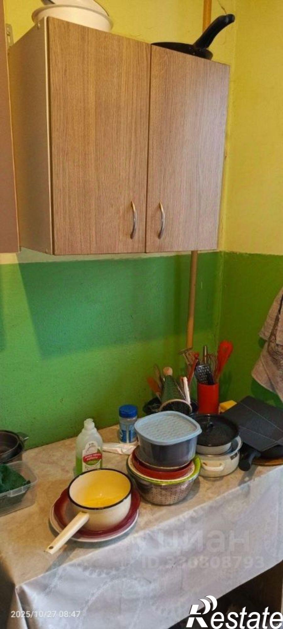 Купить комнату за 900 000 рублей на Хрустальный пер, 3