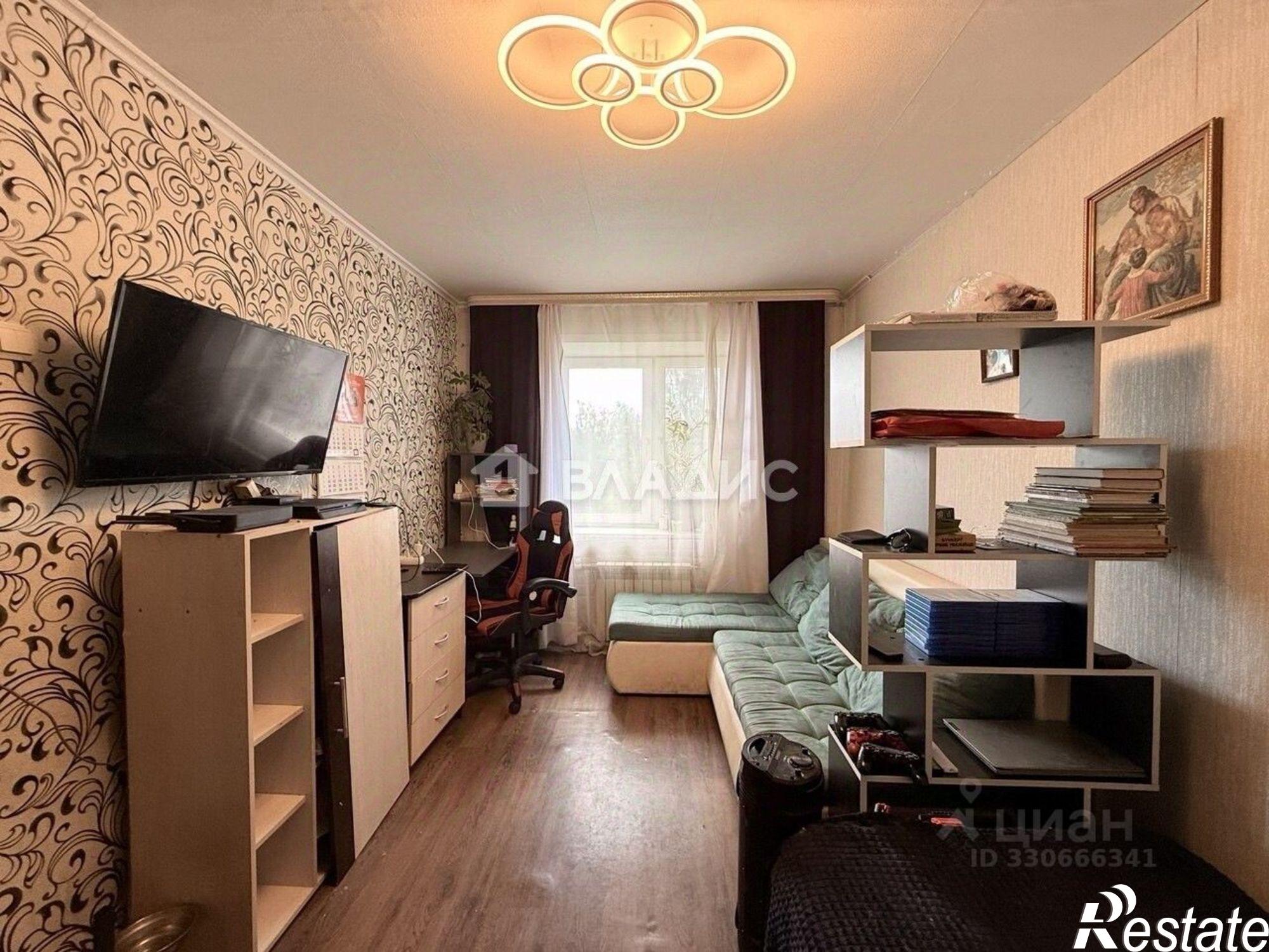 Купить комнату за 1 300 000 рублей на улица Гурьянова, 10 к3
