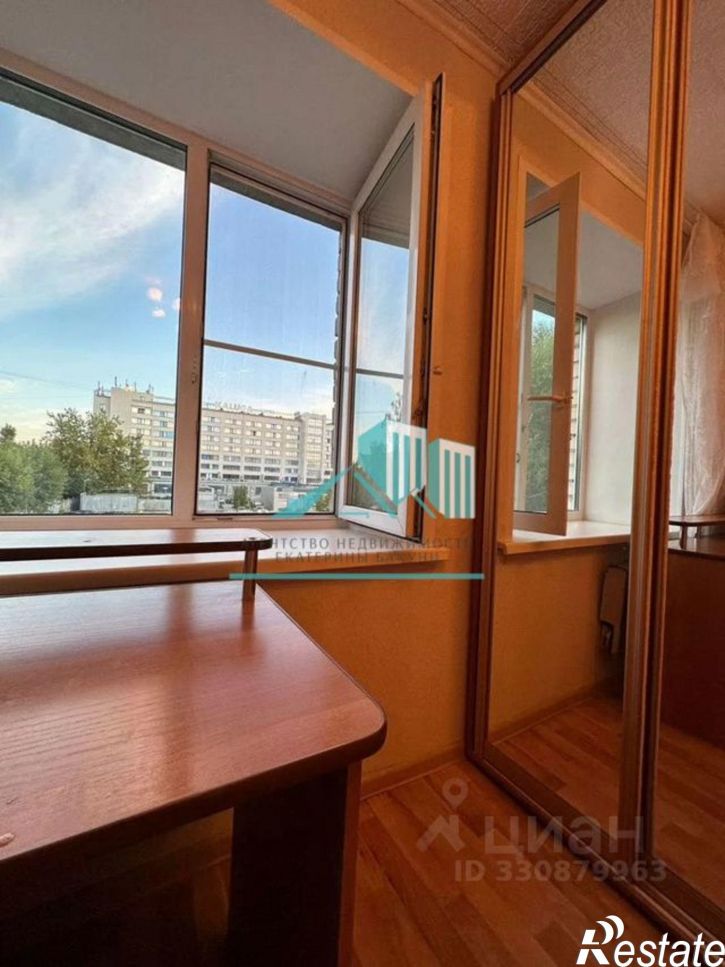3-комн квартира улица Суворова, 60,  д. 60