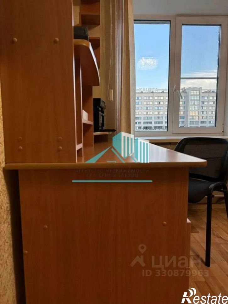 3-комн квартира улица Суворова, 60,  д. 60