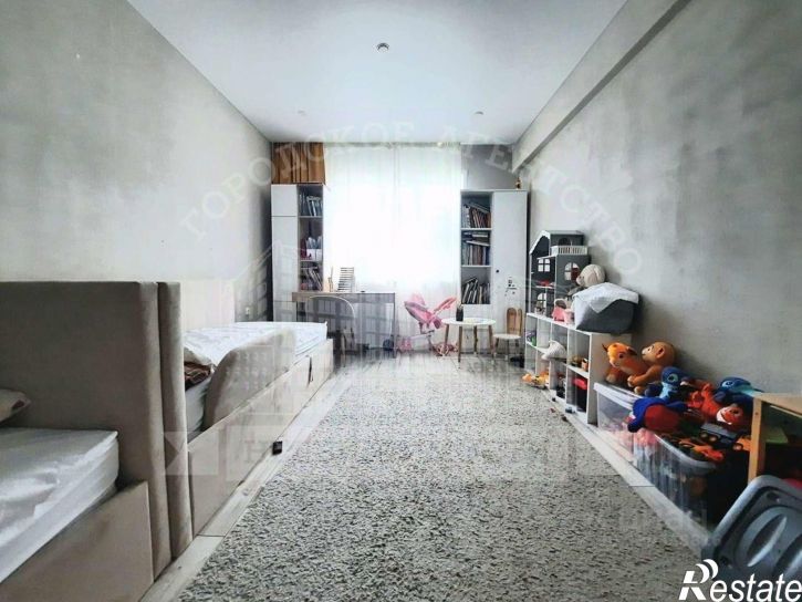 2-комн квартира улица Георгия Димитрова, 8,  д. 8