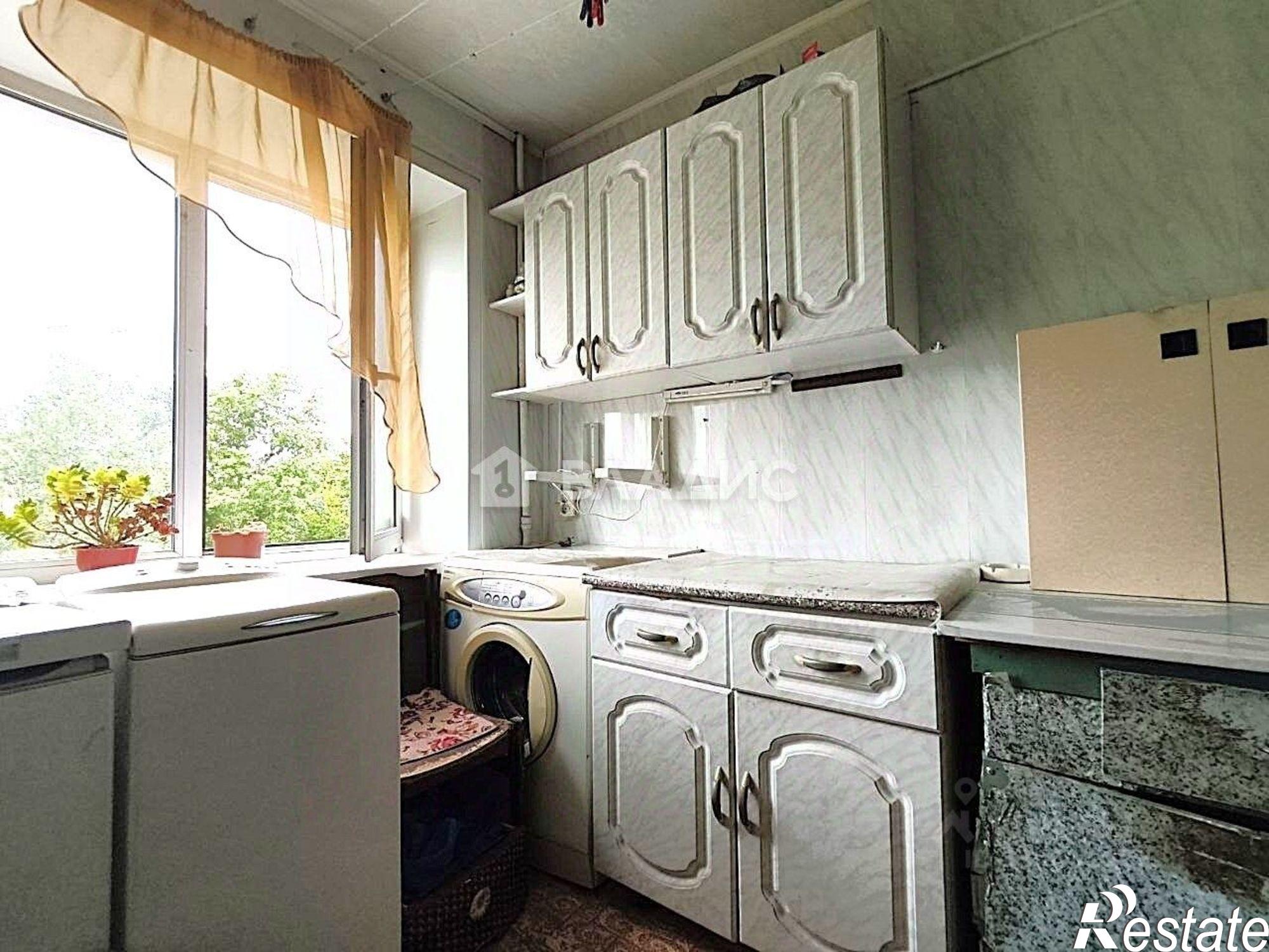 Купить комнату за 950 000 рублей на ул Болотникова, 11