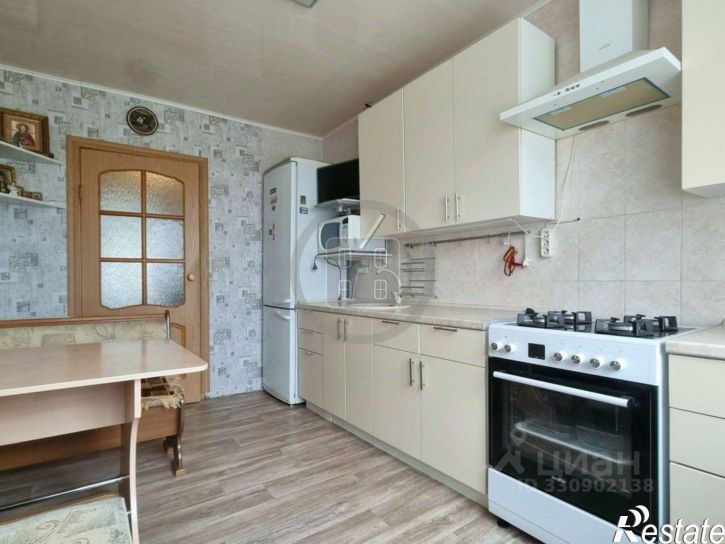 3-комн квартира улица Никитина, 81,  д. 81