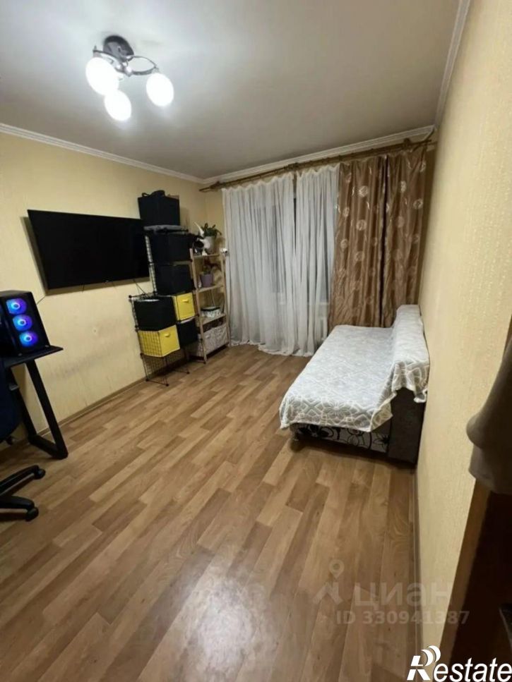 2-комн квартира улица Веры Андриановой, 68,  д. 68