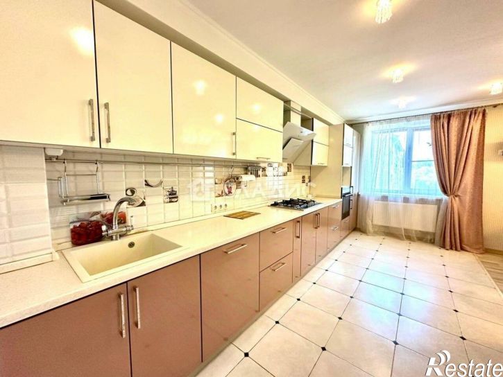 4-комн квартира улица Чехова, 13А,  д. 13А