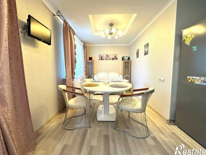 4-комн квартира улица Чехова, 13А,  д. 13А