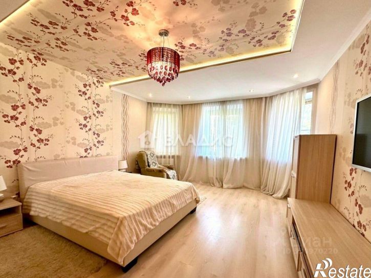 4-комн квартира улица Чехова, 13А,  д. 13А