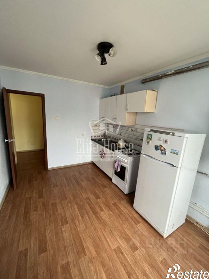 1-комн квартира улица Петра Тарасова, 27,  д. 27