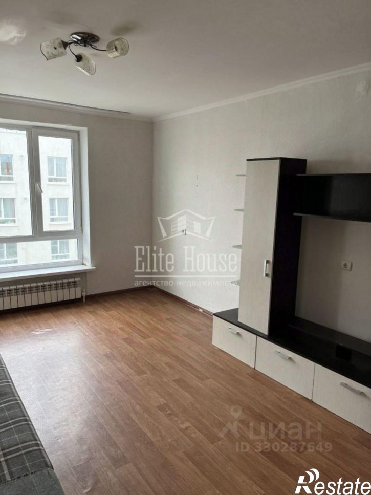 1-комн квартира улица Петра Тарасова, 27,  д. 27