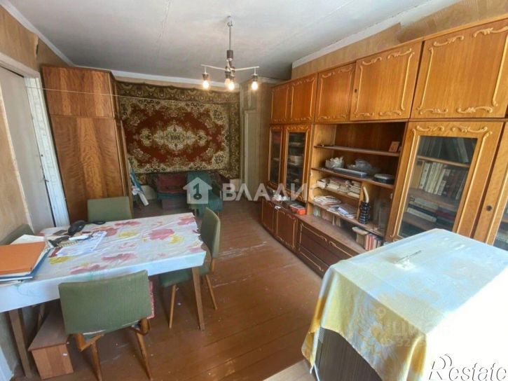 4-комн квартира улица Баррикад, 157,  д. 157