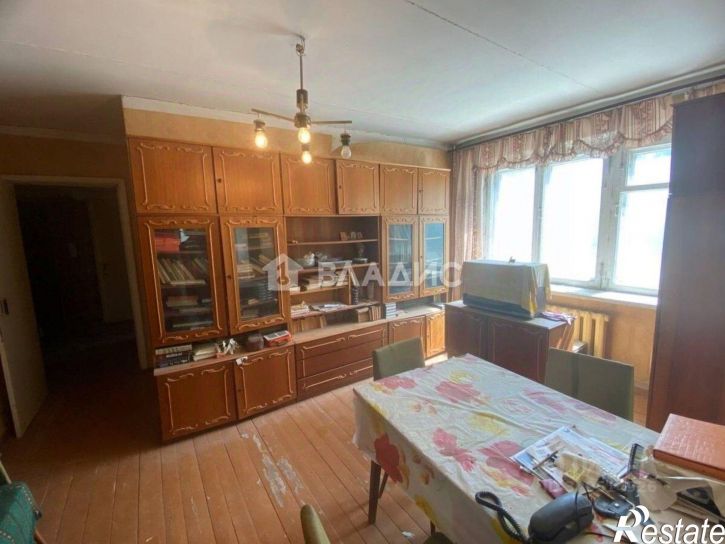 4-комн квартира улица Баррикад, 157,  д. 157