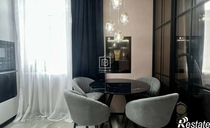 2-комн квартира ул Космонавта Комарова, 53,  д. 53
