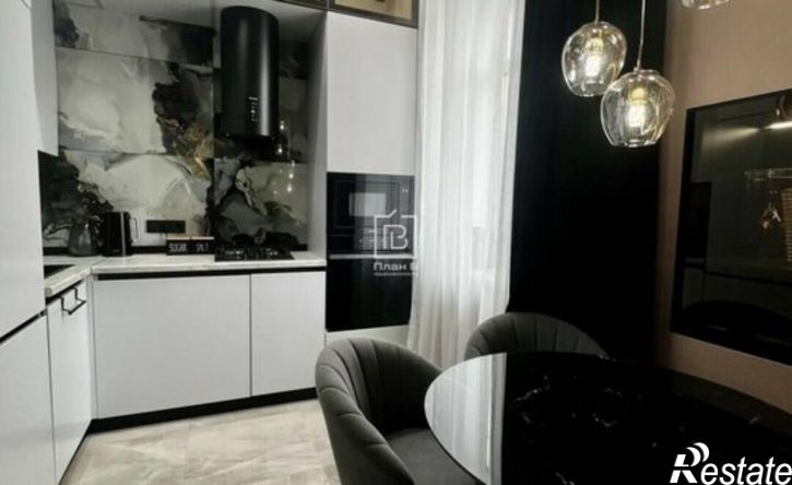 2-комн квартира ул Космонавта Комарова, 53,  д. 53